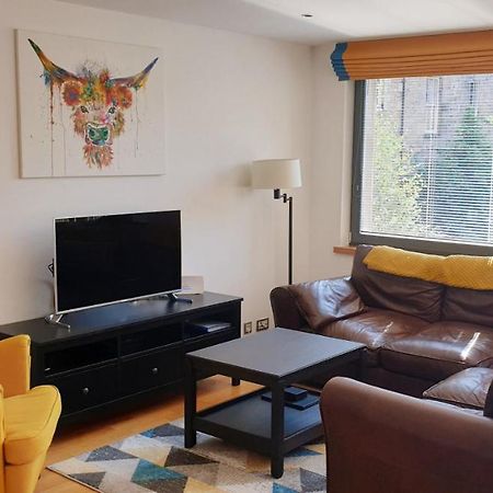 Altido Alluring 3Br Apt Near The Centre With Parking Édimbourg Extérieur photo